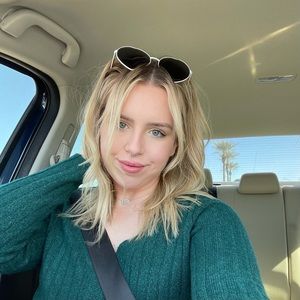 Meet your Posher, Hannah